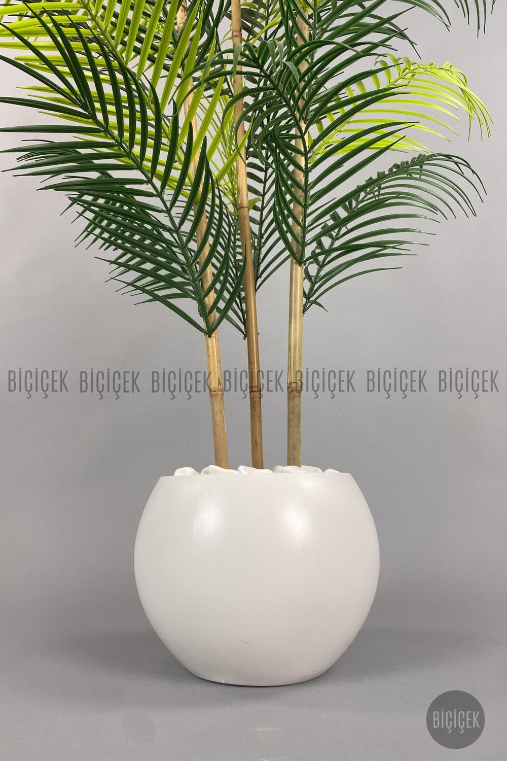 Yapay Areka Ağaci 120 Cm 24 Yapraklı Beyaz Küre Saksıda