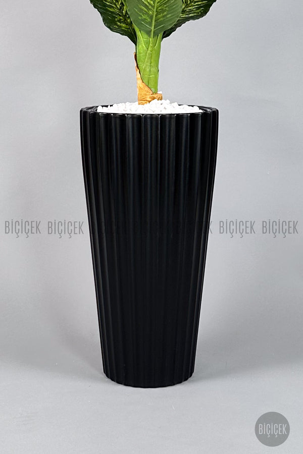Yapay Di̇fenbahya Ağacı 220 Cm Si̇yah Li̇lyum Saksıda